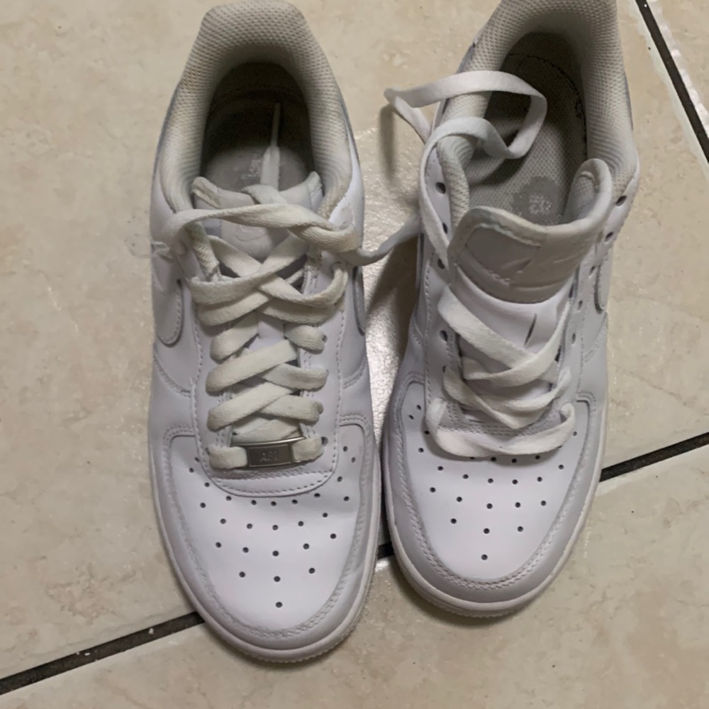 6.5 y kids or women’s grade school size